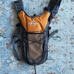 NWT Teton sports hydration pack
